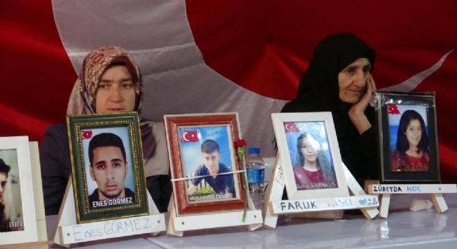  Ailelerin nöbeti bin 293'üncü gününde